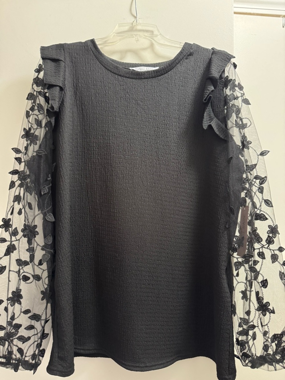 Women’s plus sweet rain blouse
